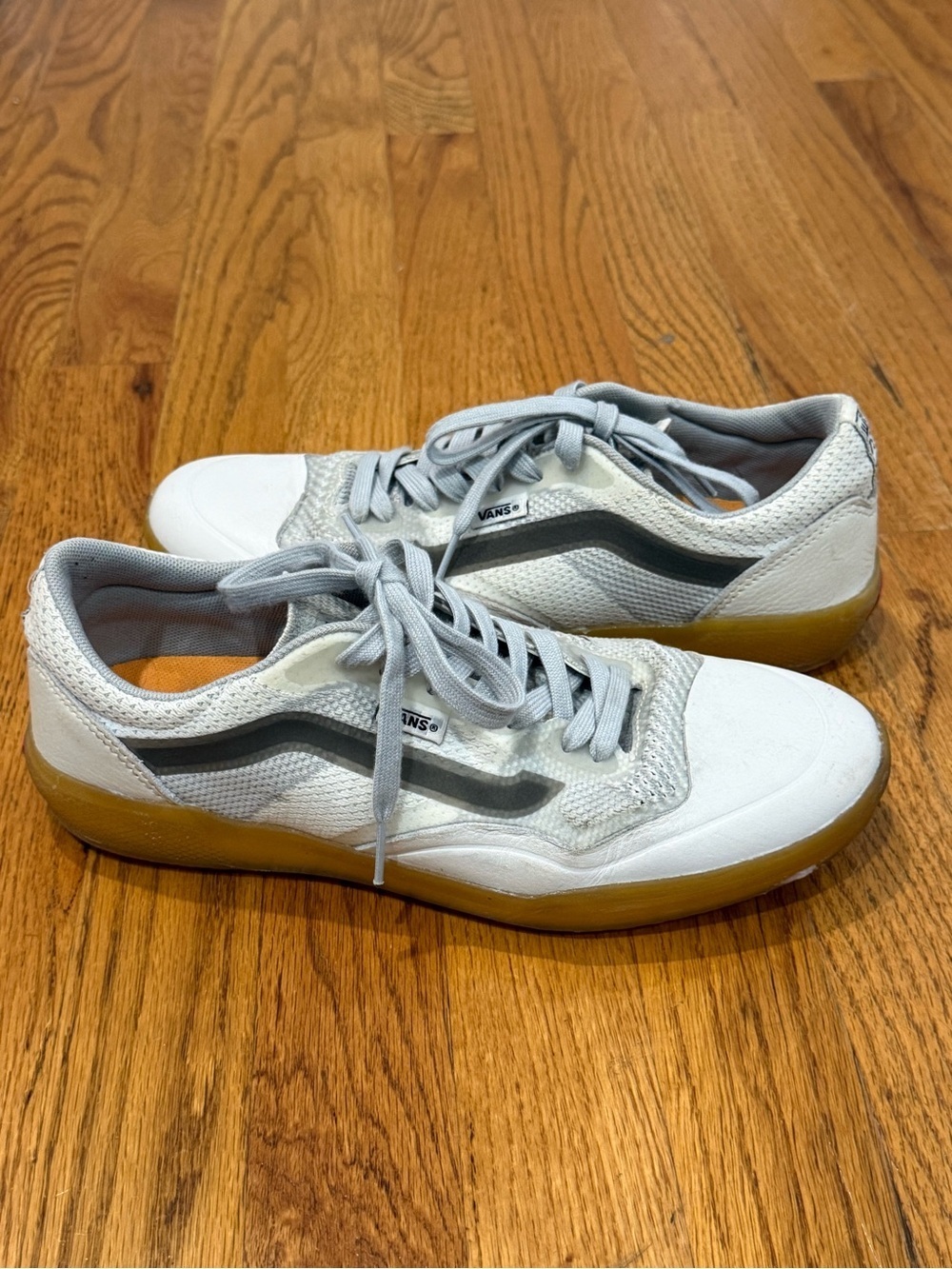 Vans White Low-Top Sneakers with Gum Sole